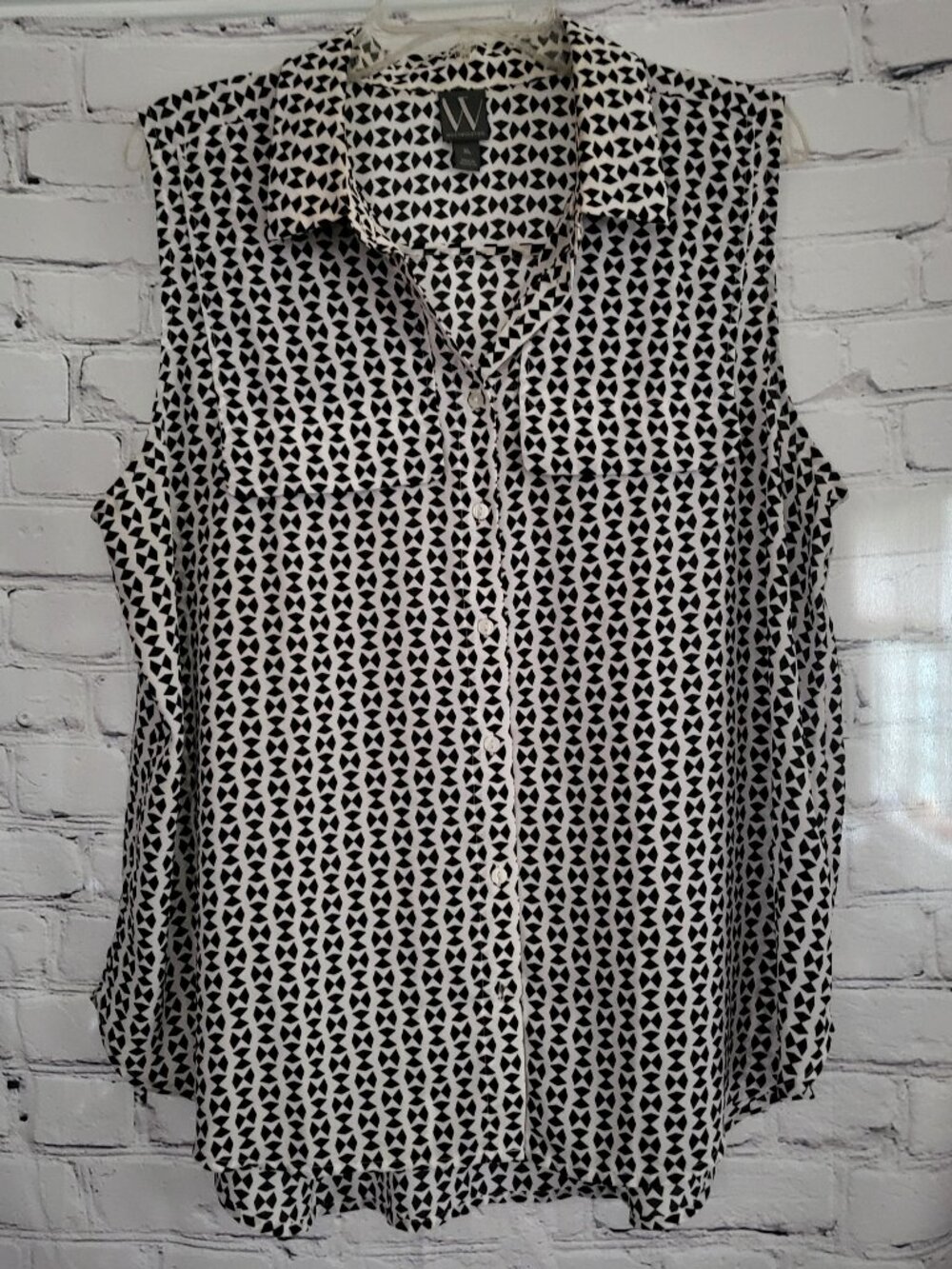 Worthington, Size XL, Black & White